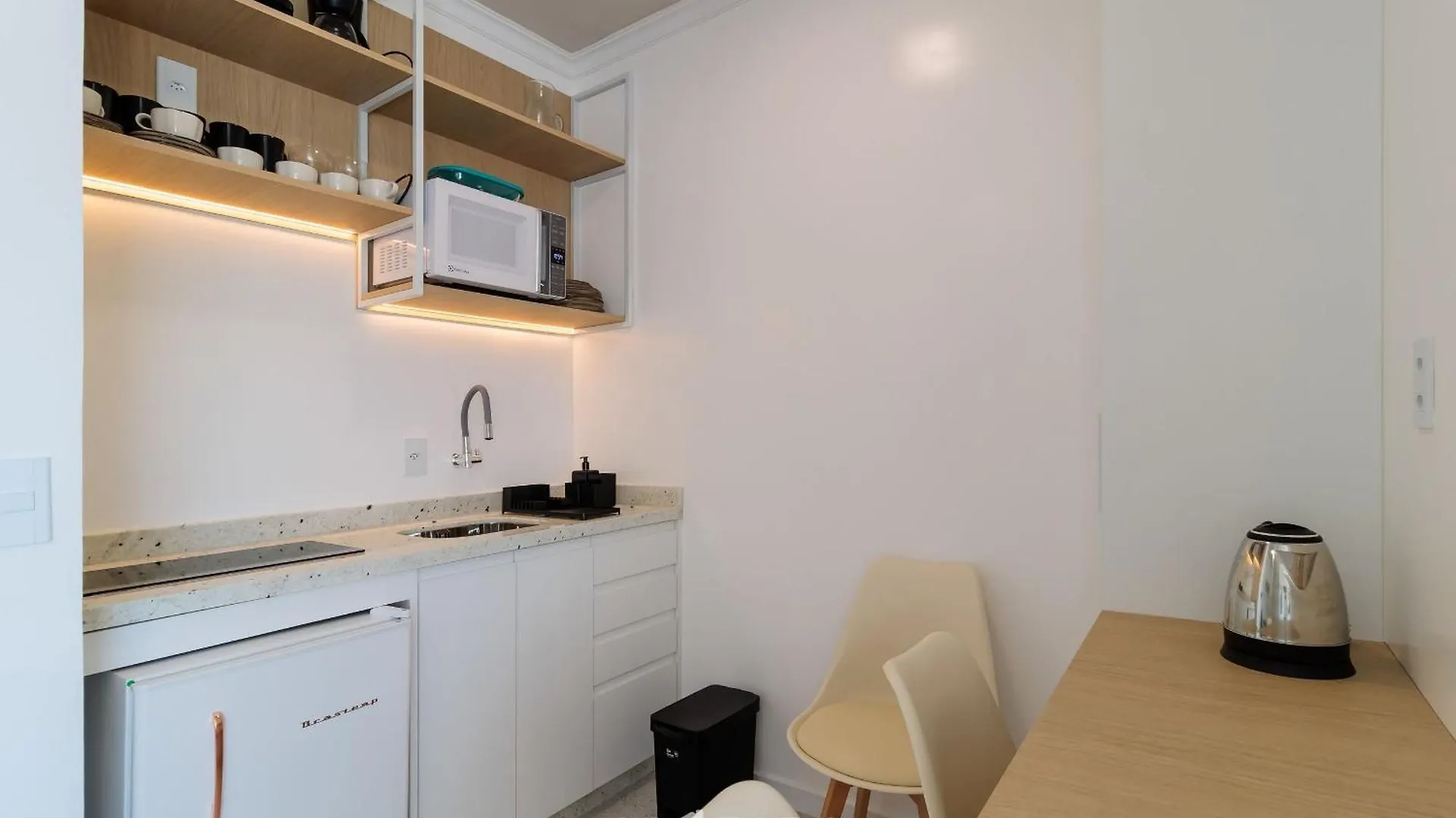 Studio Bem Localizado No Centro De Floripa Eva105 Florianopolis Apartment